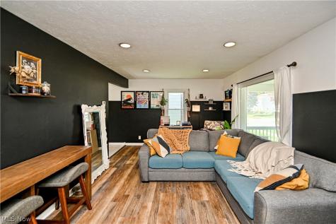 180 Davenport Avenue Akron OH 44312