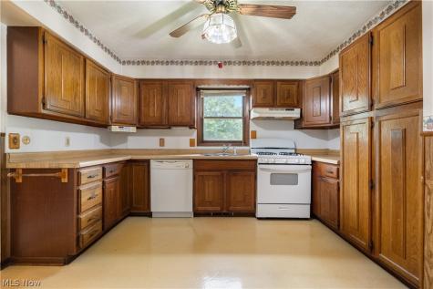 4249 Tapper Road Norton OH 44203