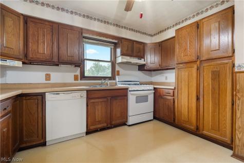 4249 Tapper Road Norton OH 44203