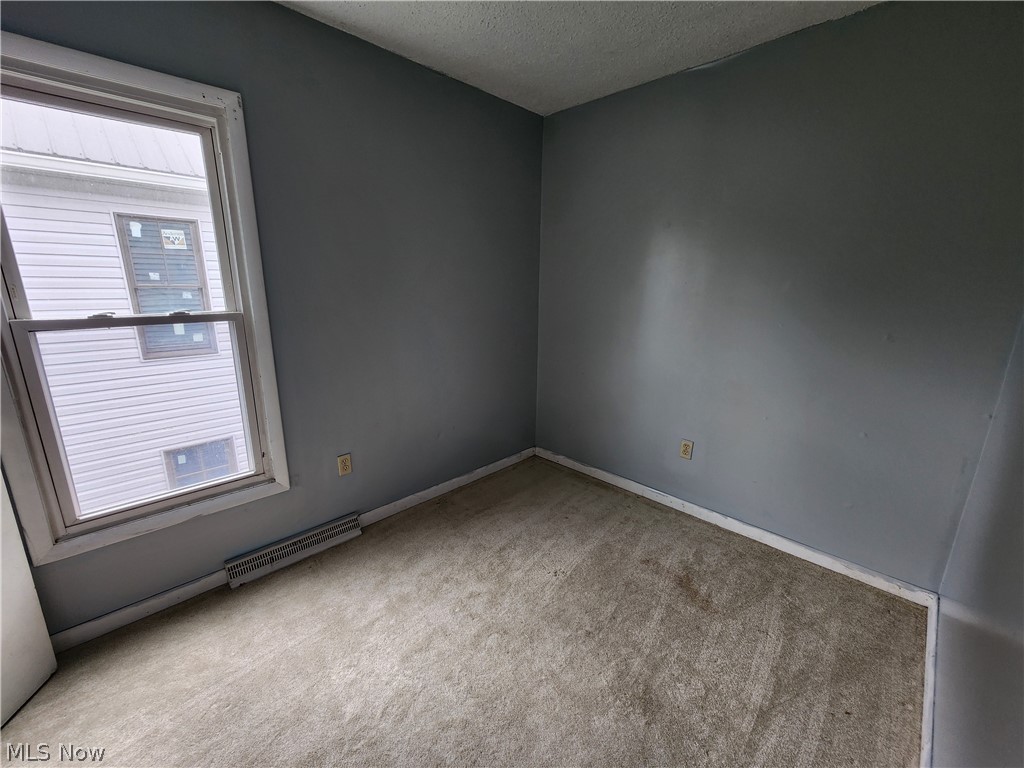 115 W Pine Street Lisbon OH 44432
