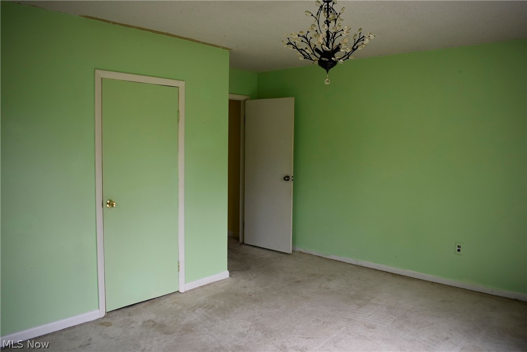115 W Pine Street Lisbon OH 44432