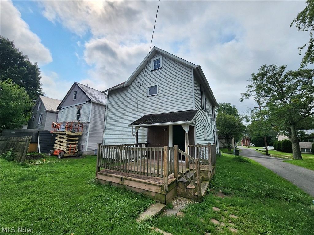 115 W Pine Street Lisbon OH 44432