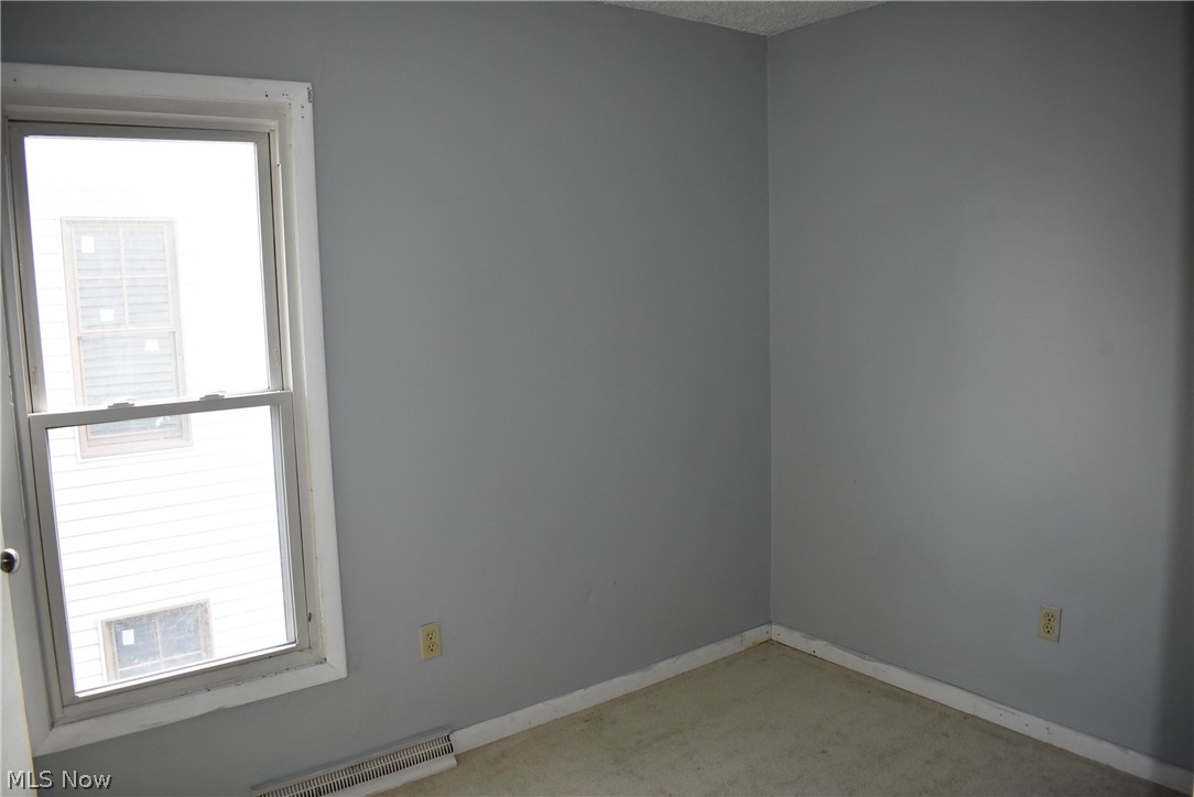 115 W Pine Street Lisbon OH 44432