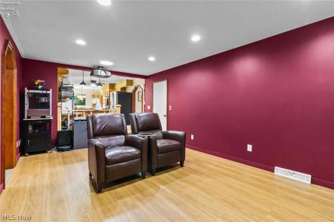 47568 Middle Ridge Road Amherst OH 44001