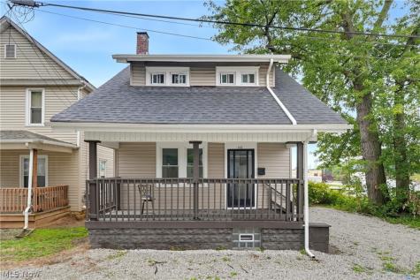 532 Hazel Place Akron OH 44304
