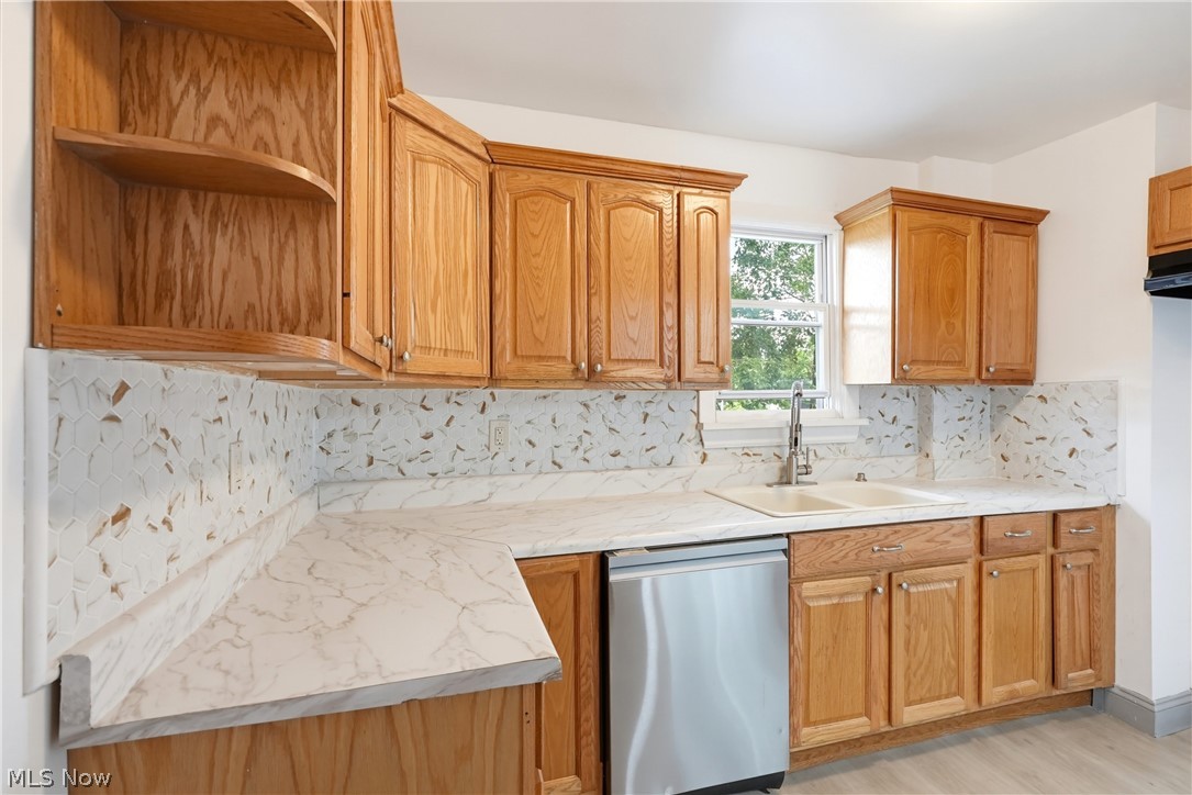 532 Hazel Place Akron OH 44304