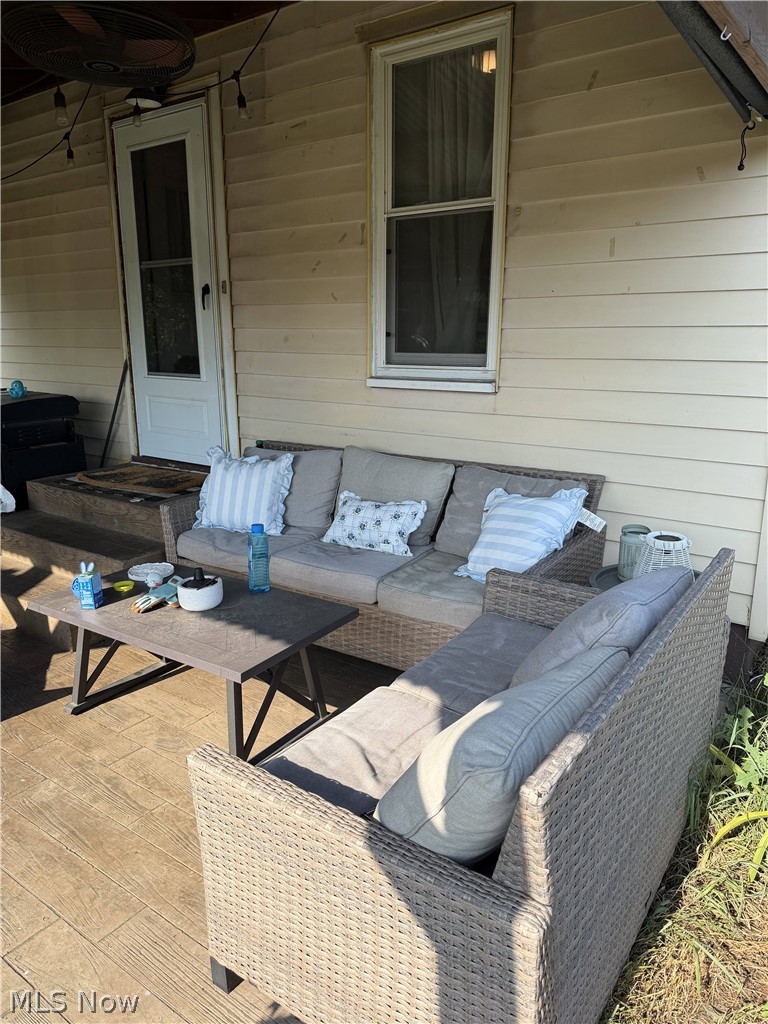 391 S 9th Street Coshocton OH 43812