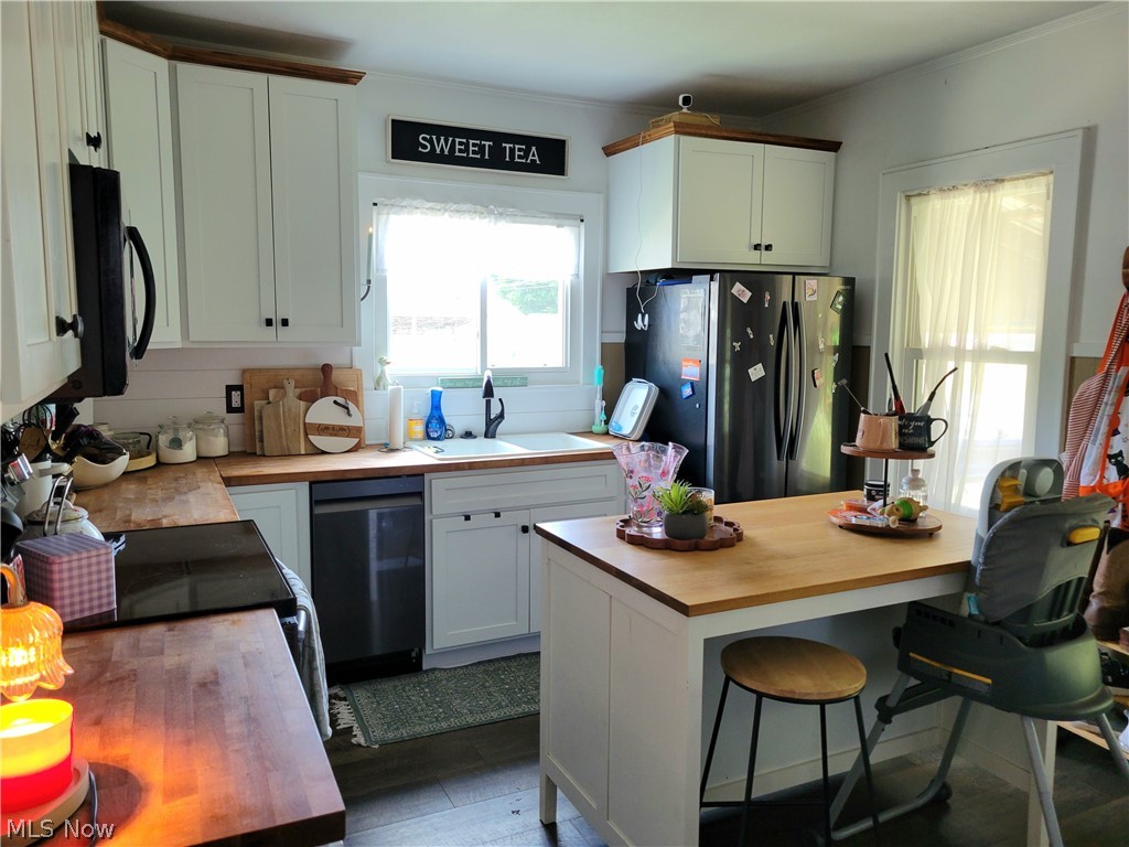 391 S 9th Street Coshocton OH 43812
