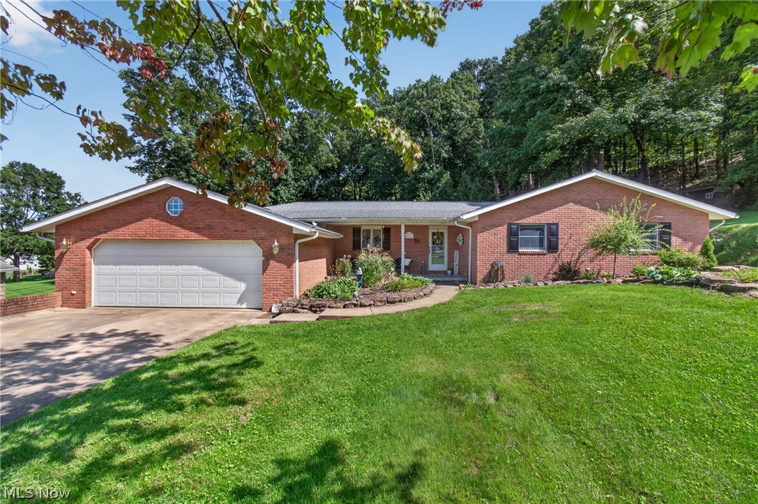 176 Jessica Drive Dover OH 44622