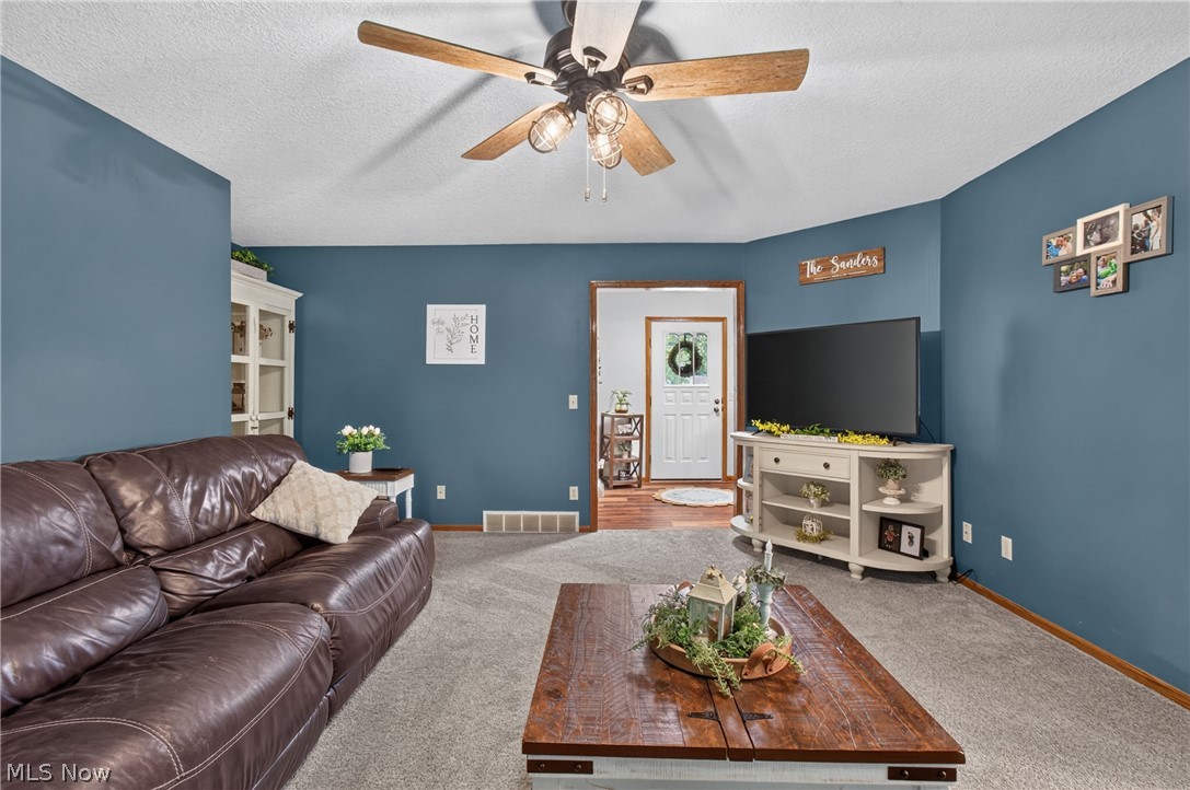 176 Jessica Drive Dover OH 44622