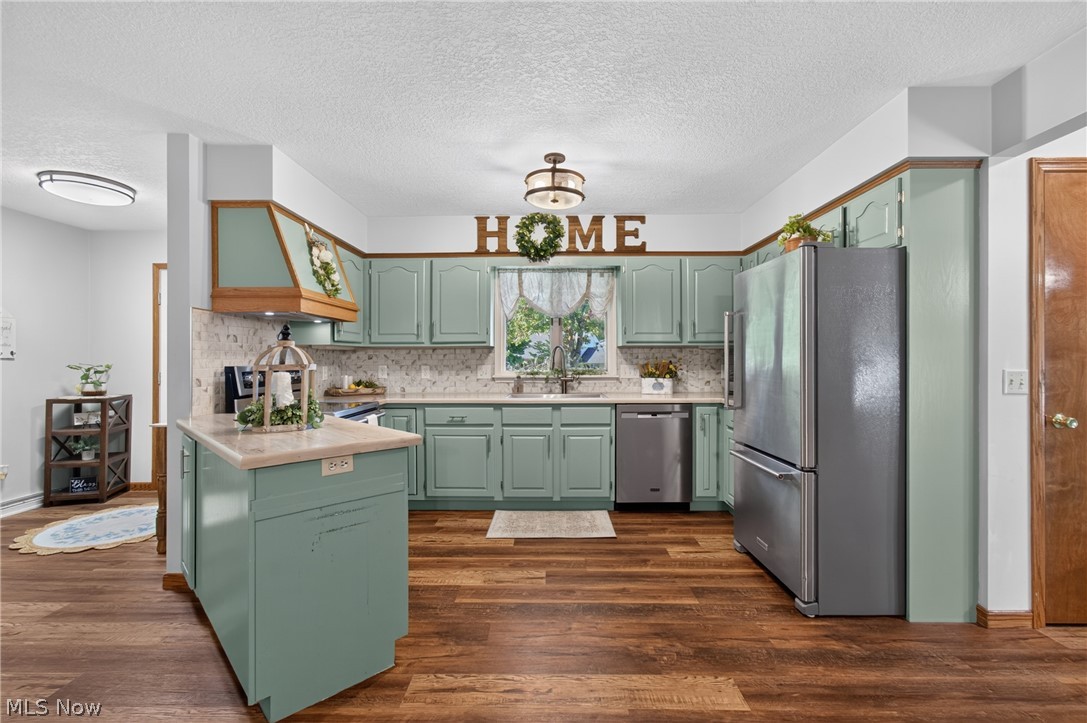 176 Jessica Drive Dover OH 44622