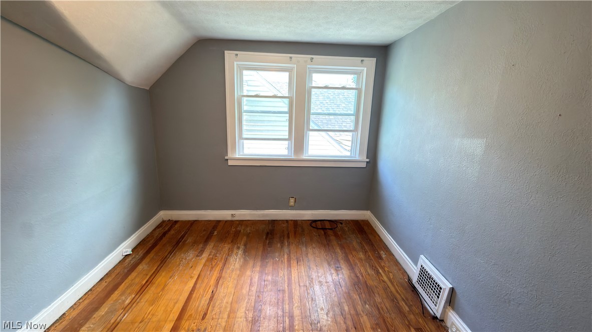 4630 E 86th Street Garfield Heights OH 44125