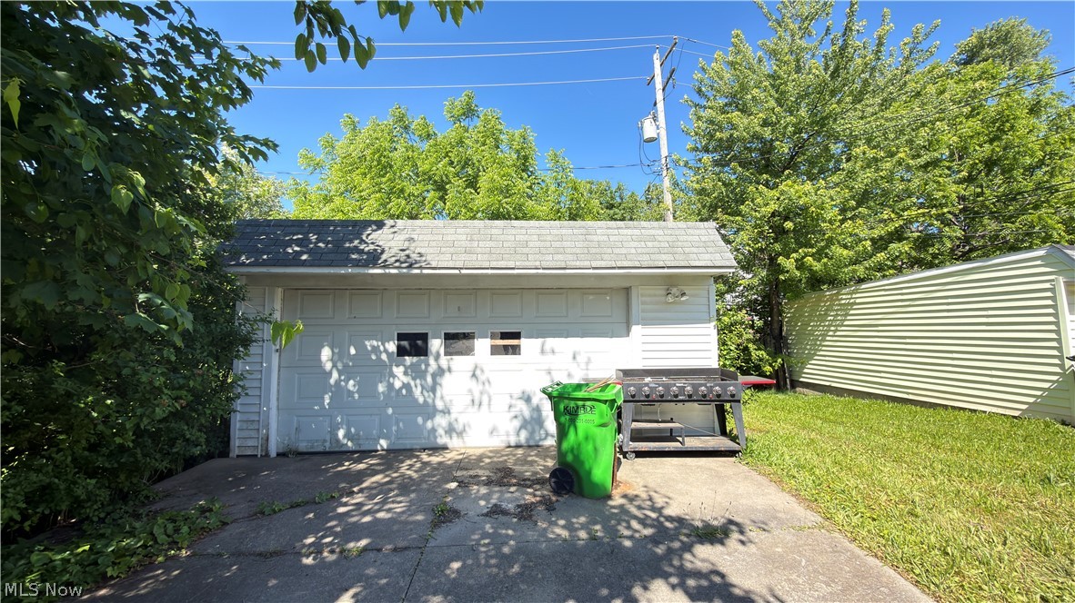 4630 E 86th Street Garfield Heights OH 44125