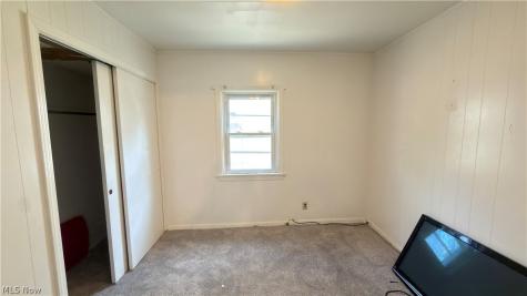 4630 E 86th Street Garfield Heights OH 44125