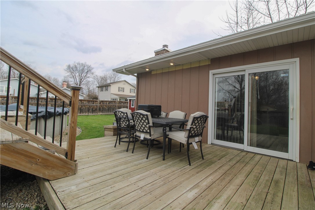 1913 Cloverbrook Drive Mineral Ridge OH 44440