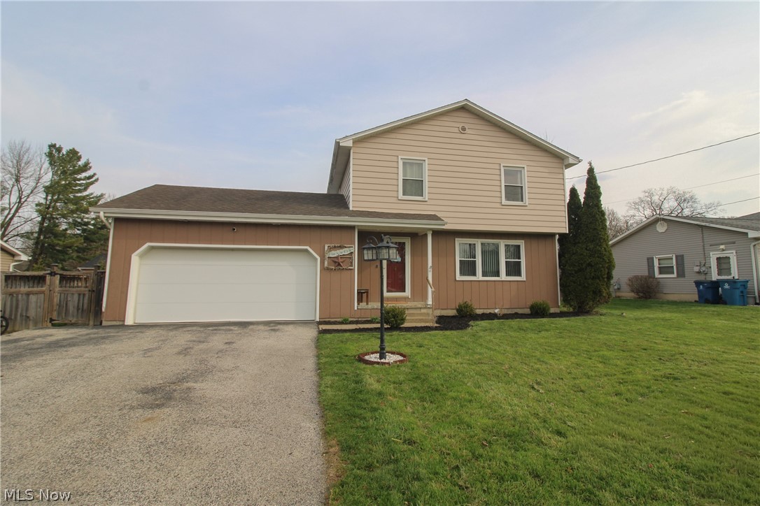 1913 Cloverbrook Drive Mineral Ridge OH 44440