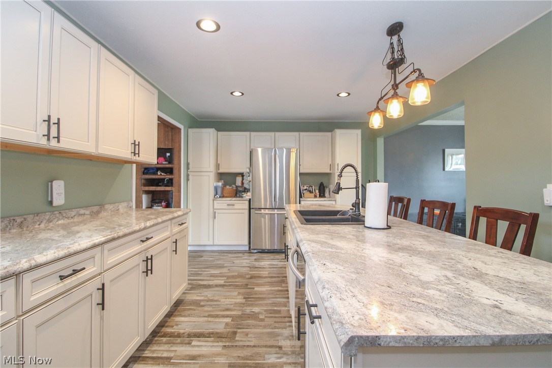 1913 Cloverbrook Drive Mineral Ridge OH 44440