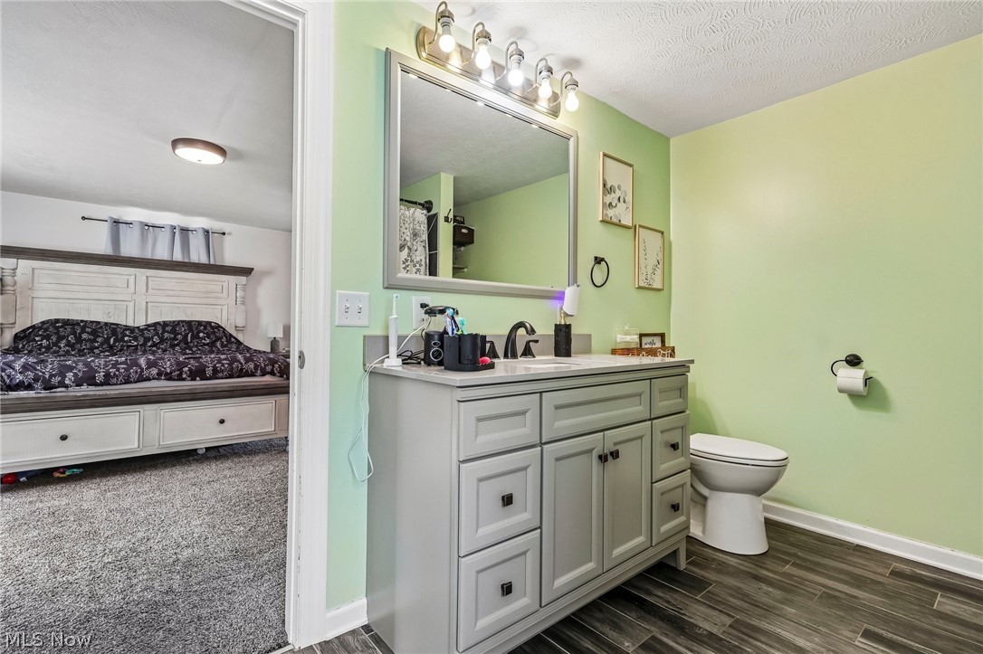 202 N Nickelplate Street Louisville OH 44641