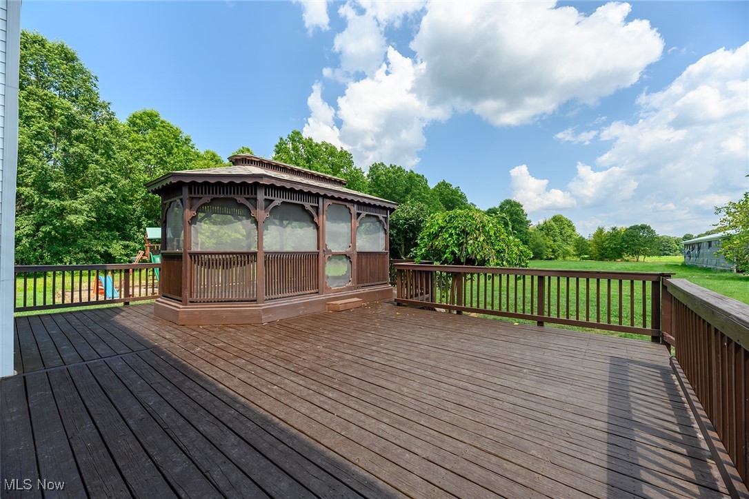 7686 Peck Road Ravenna OH 44266