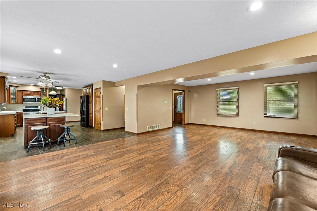 7686 Peck Road Ravenna OH 44266