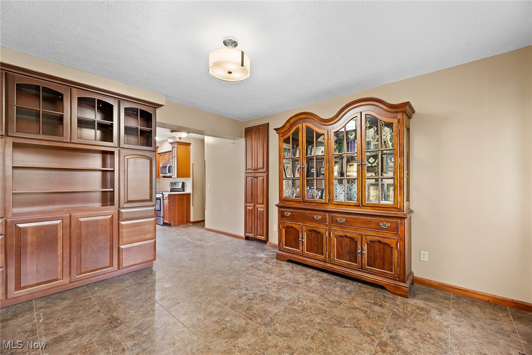 7686 Peck Road Ravenna OH 44266