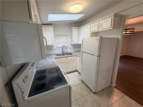 230 Hunter Avenue Munroe Falls OH 44262