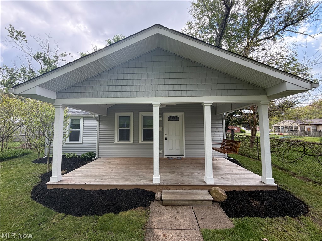 230 Hunter Avenue Munroe Falls OH 44262