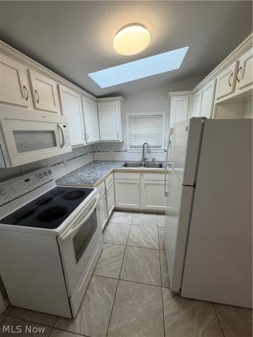 230 Hunter Avenue Munroe Falls OH 44262