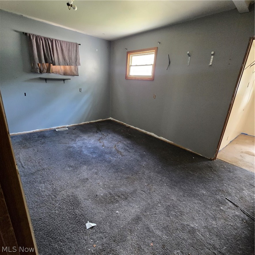 49 E Muskingum Avenue Dresden OH 43821