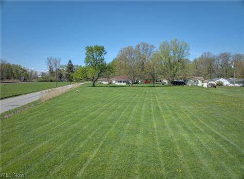 2015 Wallace Lane Lorain OH 44053