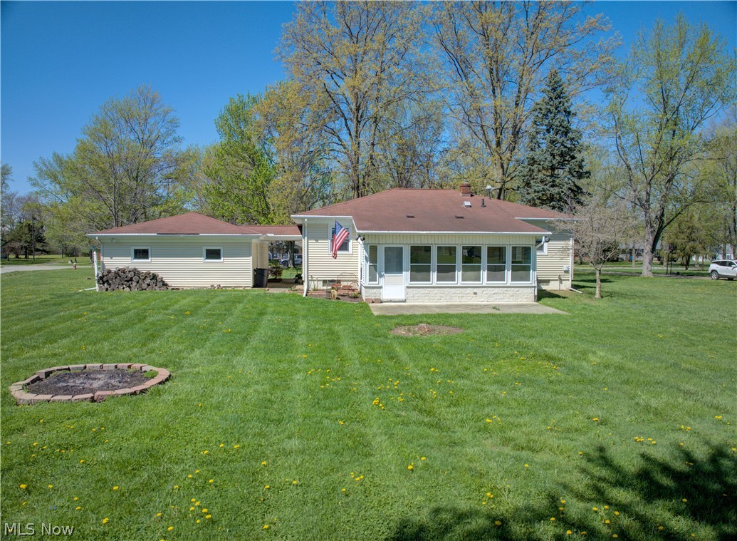 2015 Wallace Lane Lorain OH 44053