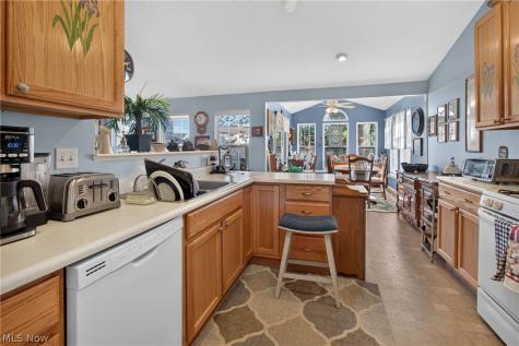 4408 Yorktown Court Lorain OH 44053