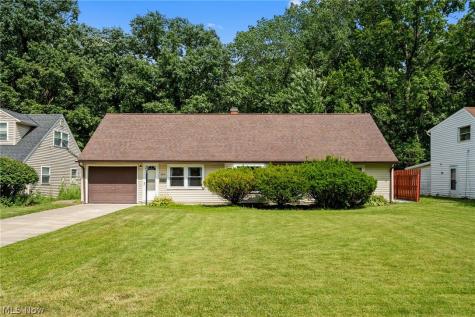 644 Irving Park Boulevard Sheffield Lake OH 44054