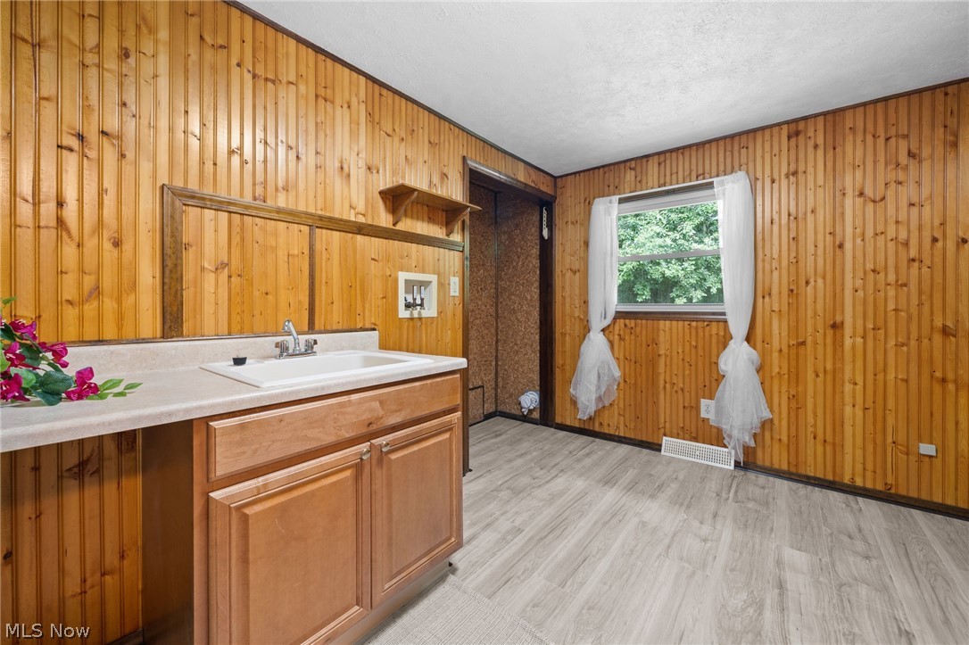 644 Irving Park Boulevard Sheffield Lake OH 44054