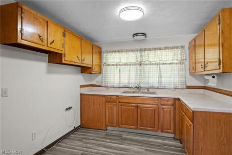 644 Irving Park Boulevard Sheffield Lake OH 44054