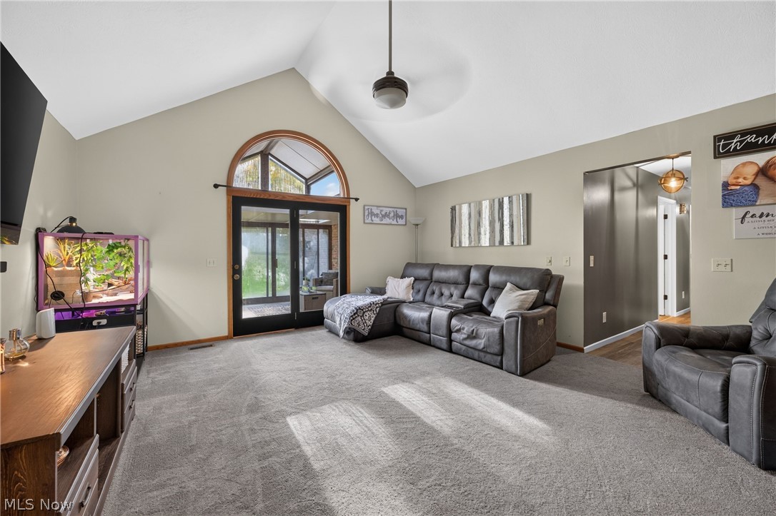 5900 Timber Avenue Louisville OH 44641