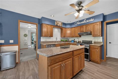 5900 Timber Avenue Louisville OH 44641