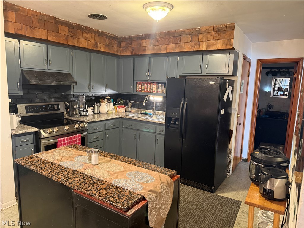 2843 Linda Drive NW Warren OH 44485