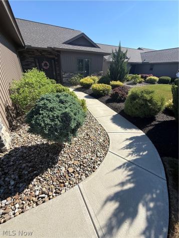9154 Pleasant Ridge Circle North Ridgeville OH 44039