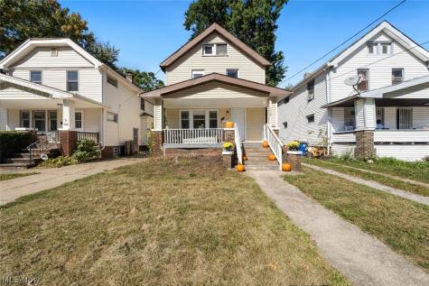 9902 Zimmer Avenue Cleveland OH 44102