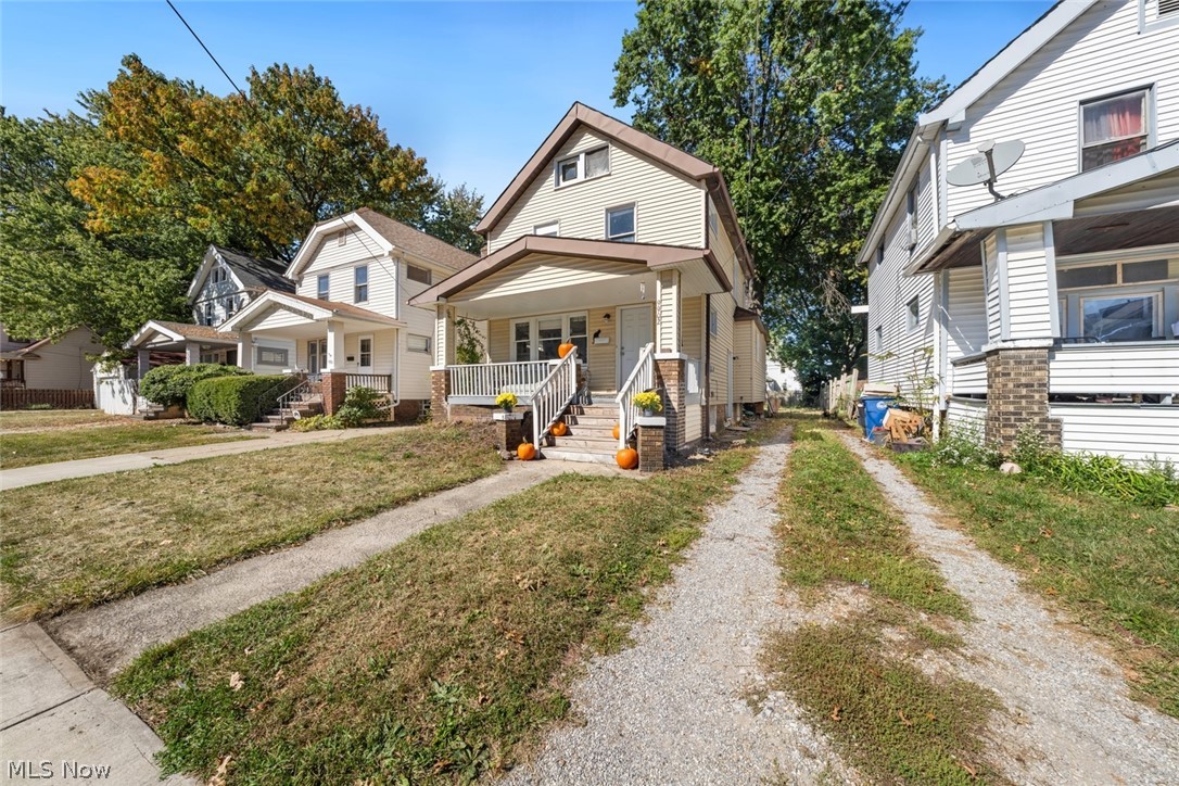 9902 Zimmer Avenue Cleveland OH 44102