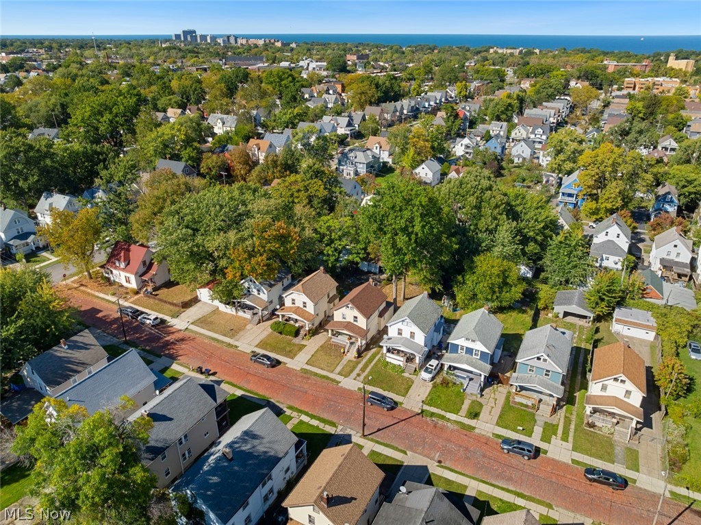 9902 Zimmer Avenue Cleveland OH 44102