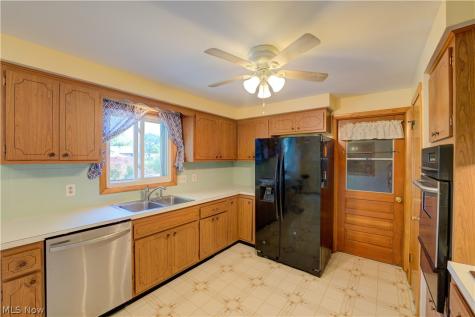 1804 W 44th Street Lorain OH 44053