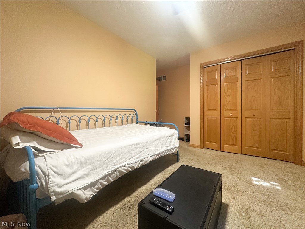 11 Mohawk Drive Girard OH 44420