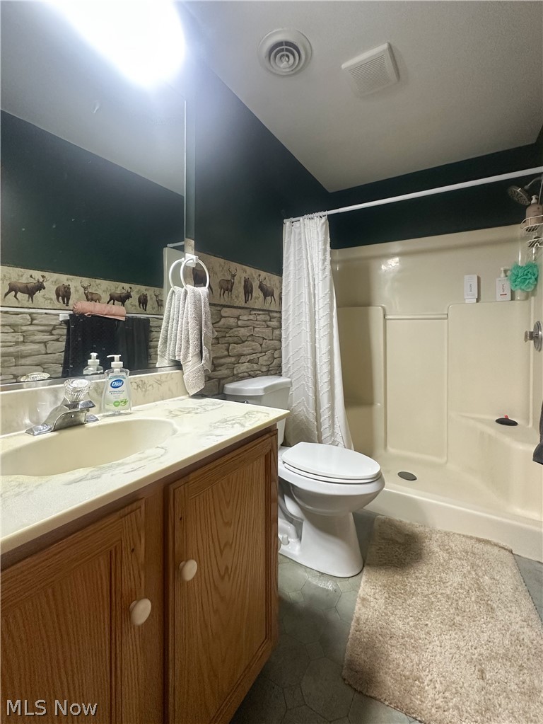 11 Mohawk Drive Girard OH 44420