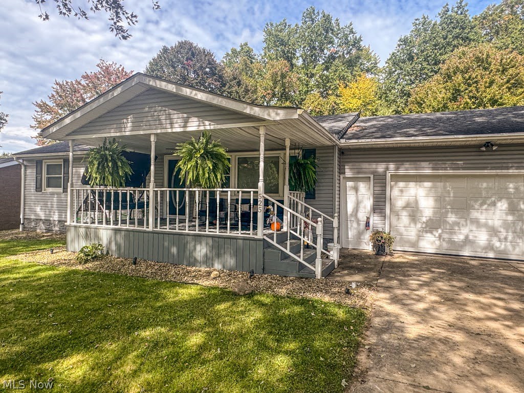 525 Towson Drive NW Warren OH 44483