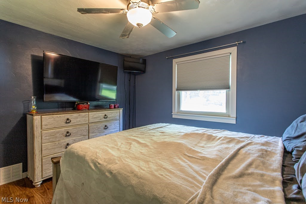 525 Towson Drive NW Warren OH 44483