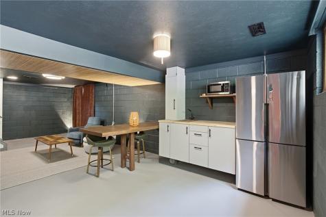 19752 Deer Run Lane Strongsville OH 44149