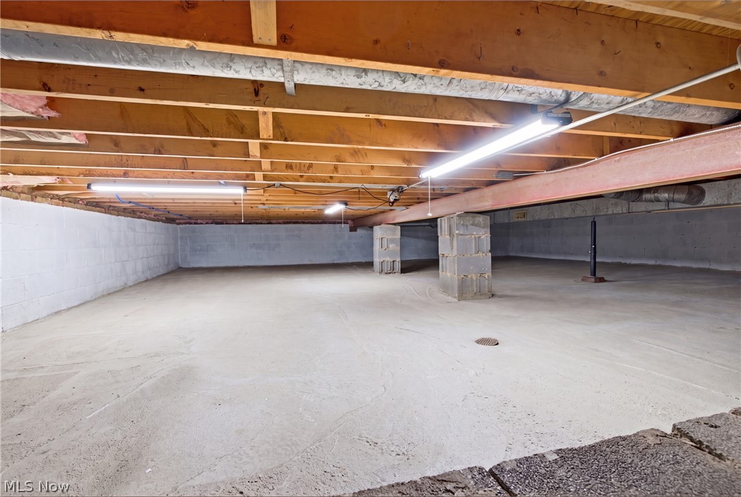 19752 Deer Run Lane Strongsville OH 44149