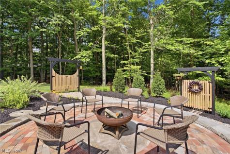 19752 Deer Run Lane Strongsville OH 44149
